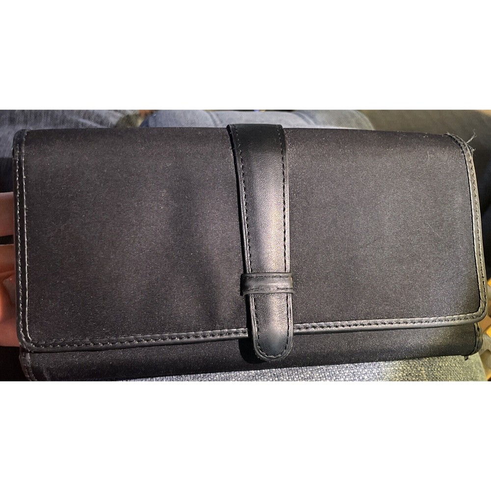 Vtg Eddie Bauer Womens Black Nylon Leather Wallet w/removable checkbook